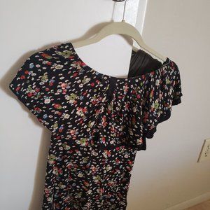 Womens short sleeve top